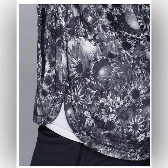Lululemon Bring Back The Track Jacket Flowabunga Black Angel Wing W4D99S floral - Picture 14 of 15
